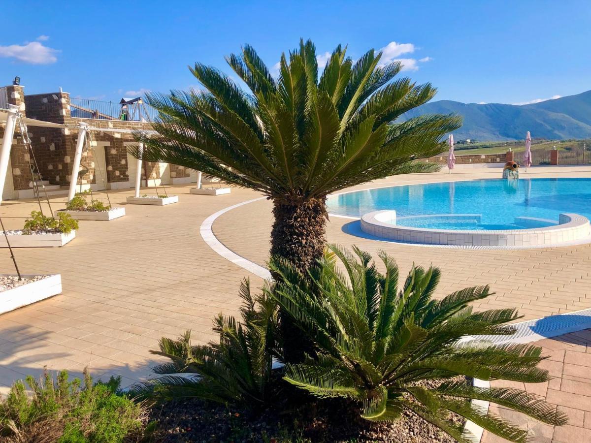 Tenuta Amalthea Villa Sessa Aurunca Bagian luar foto